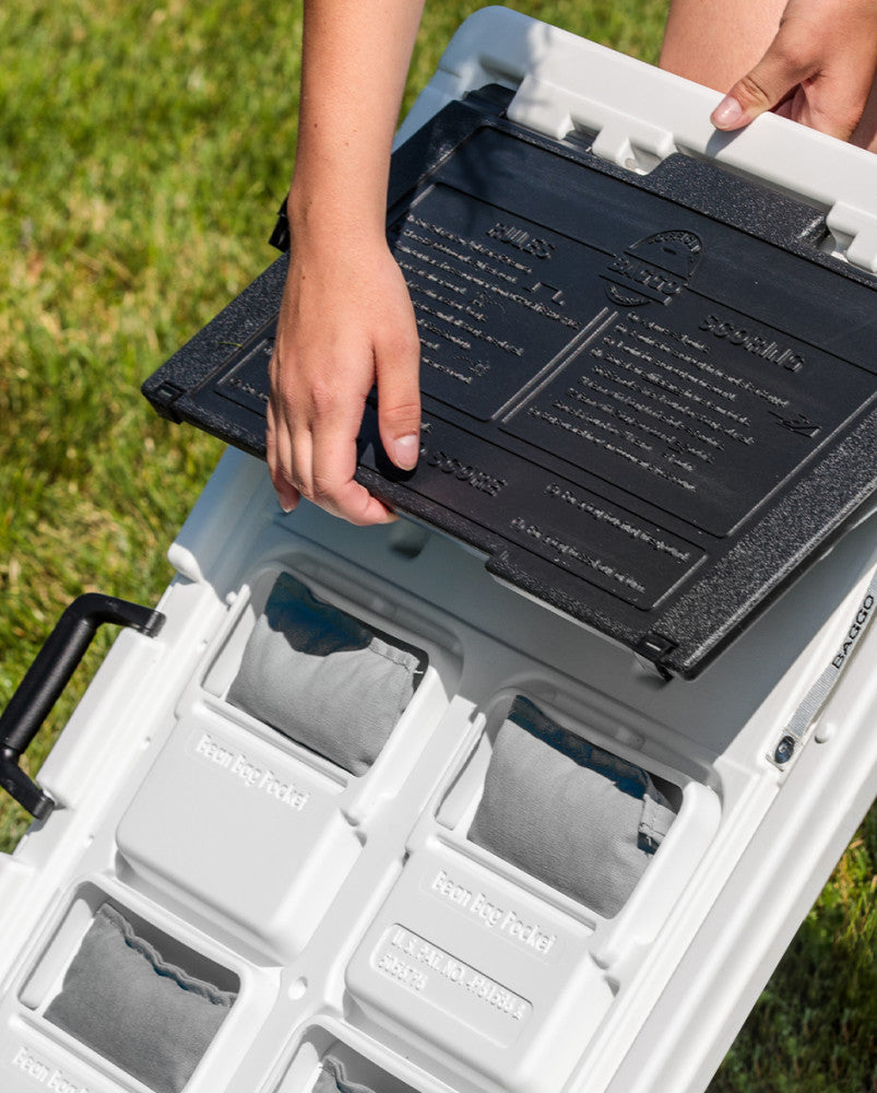 OFFICIALLY LICENSED - Bring your game day experience one step closer to your favorite team with this University of Virginia Cavaliers Baggo from Victory Tailgate_2